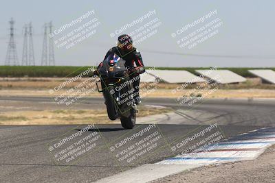 media/Aug-04-2024-TrackDaz (Sun) [[e1ff0814b6]]/Group A/12pm (Wheelie Bump)/